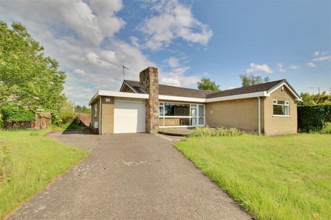 3 bedroom detached bungalow for sale - Thearne Lane, Woodmansey, Beverley