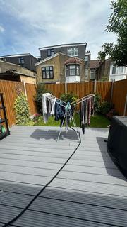 3 bedroom house to rent, Ernald Avenue, London E6