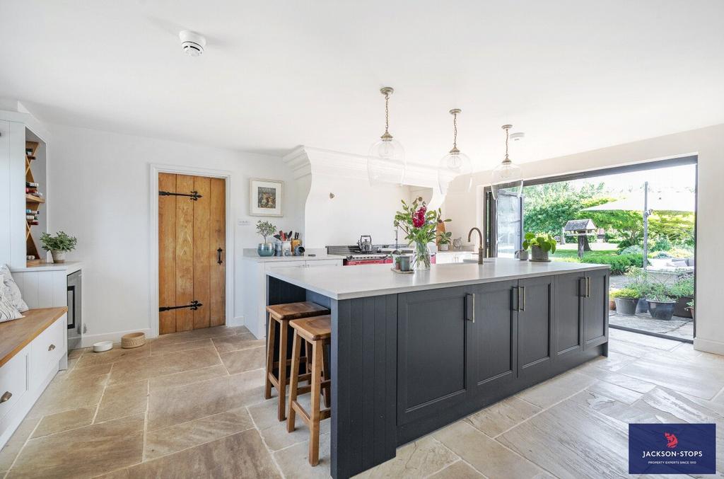Kitchen 3