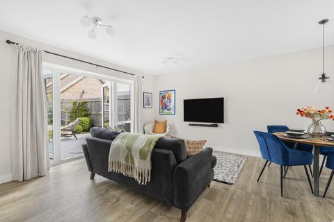 10 Webb Close, Hardwick, Cambridge, CB23 7EW