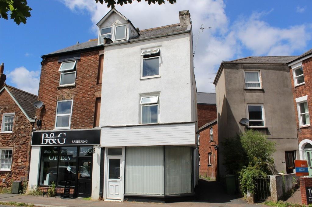 Charming street-front of a traditional terraced...
