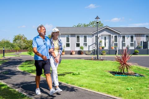 2 bedroom park home for sale, Canvey Island, Essex, SS8