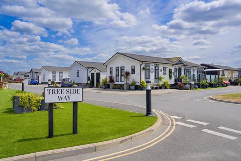 2 bedroom park home for sale, Canvey Island, Essex, SS8