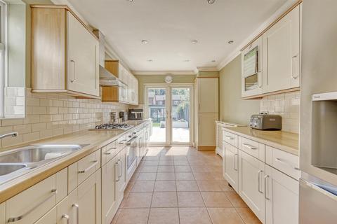 3 bedroom detached house for sale, Mildmay Road, Romford