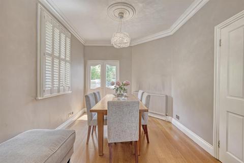 3 bedroom detached house for sale, Mildmay Road, Romford