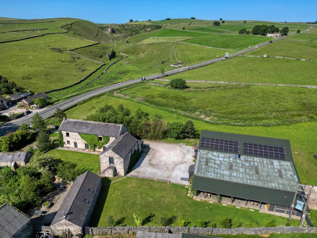 Saxton Mee Peak District Holiday Barn drone-0037.j
