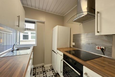 3 bedroom flat to rent, Mosspark Drive, Mosspark, Glasgow, G52