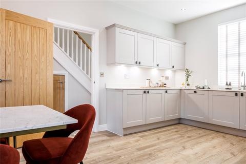 3 bedroom semi-detached house for sale, Mountbatten Park, North Baddesley, Southampton, Hampshire, SO52
