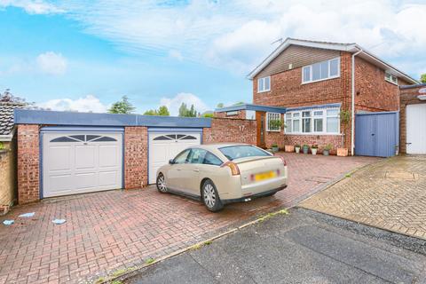 17 Dyson Drive, Kettering, NN16 9HR