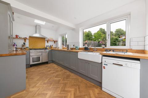 17 Dyson Drive, Kettering, NN16 9HR
