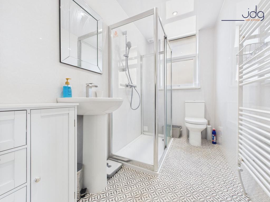 Family Shower Room