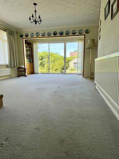 4 bedroom bungalow for sale, Tilehurst, Reading, Berkshire