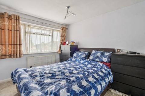 111 Sutton Lane, Slough, SL3 8AU