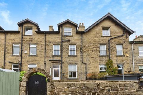 11 Ash Grove, Ilkley, LS29 8EP