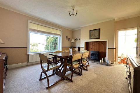undefined, High Street, Burniston, YO13