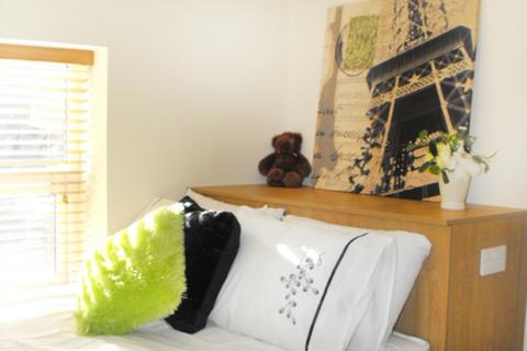 1 bedroom private hall to rent, Tithebarn Street