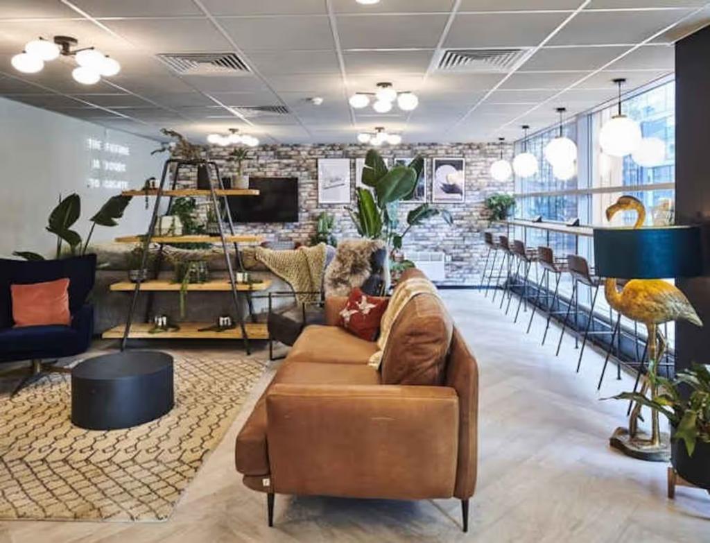 P9 Wenl Gw Zts6 HHu YCVjnu DY6 Bj1 BNK.jpg