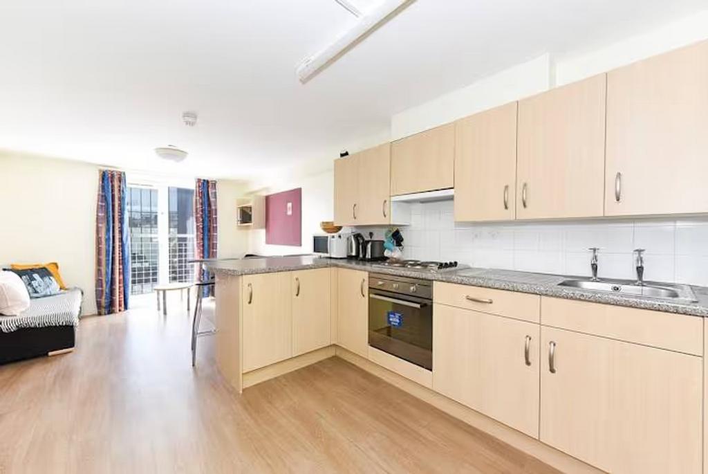 L Zo YLBr Zv H5t MNoxjt Or Xwbfz4r XIb.jpg