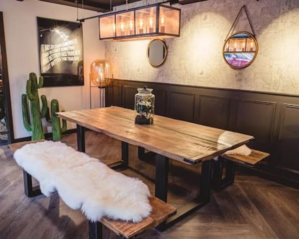 MIa EDSW0lpjn YWZWs8 GILTh Tilp WBm.jpg