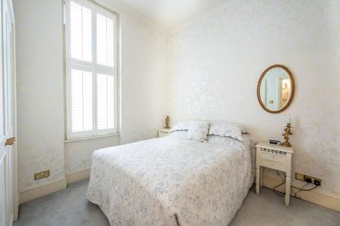 2 bedroom flat for sale, Clarges Street, Mayfair, London, W1J