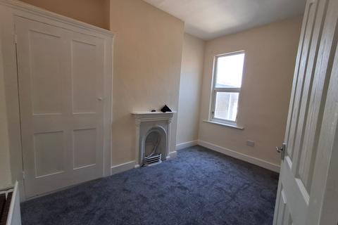 4 bedroom house to rent, St. Marys Road, Ilford IG1