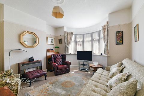undefined, Wricklemarsh Road, London