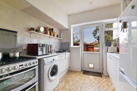 3 bedroom semi-detached house for sale, Wricklemarsh Road, London