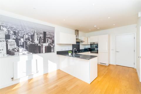 21 Quaker Lane, Southall, UB2 4AZ