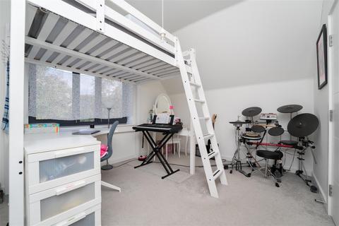 21 Quaker Lane, Southall, UB2 4AZ