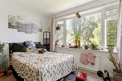 5 bedroom house to rent, Kings Avenue, London SW12