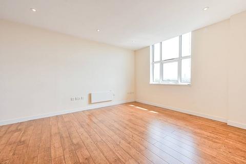 2 bedroom flat for sale, Bromyard House, Acton, London, W3