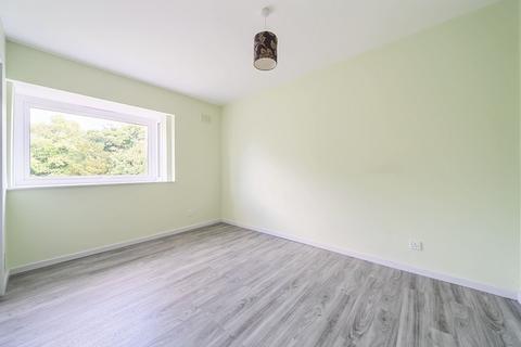82 College Road, London, SE21 7LY