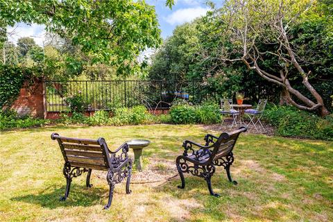 4 bedroom detached house for sale, Shaw Road, Newbury, Berkshire, RG14