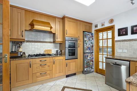 3 bedroom end of terrace house for sale, Saffron Road, Histon, Cambridge