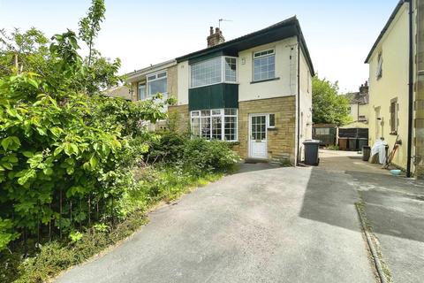3 bedroom semi-detached house to rent, Leafield Terrace, Bradford BD2