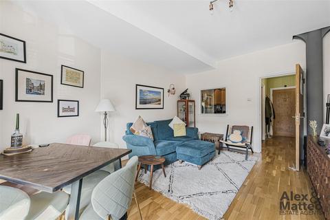 1 bedroom flat for sale, Globe Wharf, Rotherhithe, SE16