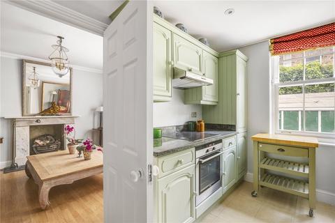 Flat 2, Grove House Chelsea Manor Street, London, SW3 5QB