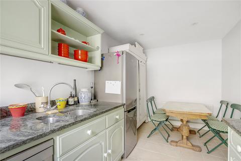 Flat 2, Grove House Chelsea Manor Street, London, SW3 5QB