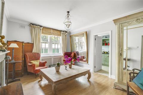 Flat 2, Grove House Chelsea Manor Street, London, SW3 5QB