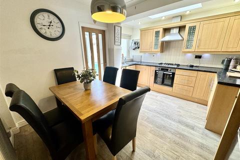 9 Howell Road, Neath, SA11 2HL