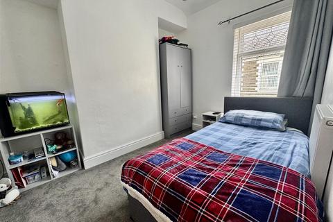9 Howell Road, Neath, SA11 2HL