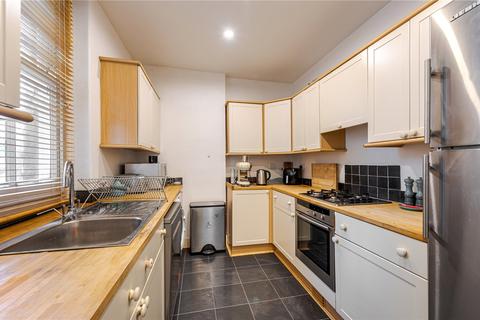 2 bedroom apartment for sale, Cambridge Mansions, Cambridge Road, London, SW11