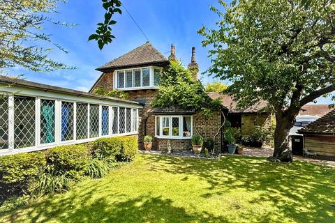 6 bedroom detached house for sale, Le Brun Road, Eastbourne