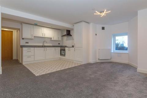 Puffin House Fernbrook Road, Penmaenmawr, LL34 6DE