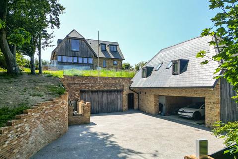 5 bedroom detached house for sale, Bostal Road, Steyning, BN44