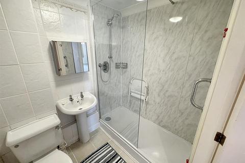 2 bedroom apartment for sale, Queslett Road, Birmingham
