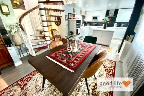 undefined, Thornhill Gardens, Sunderland SR2