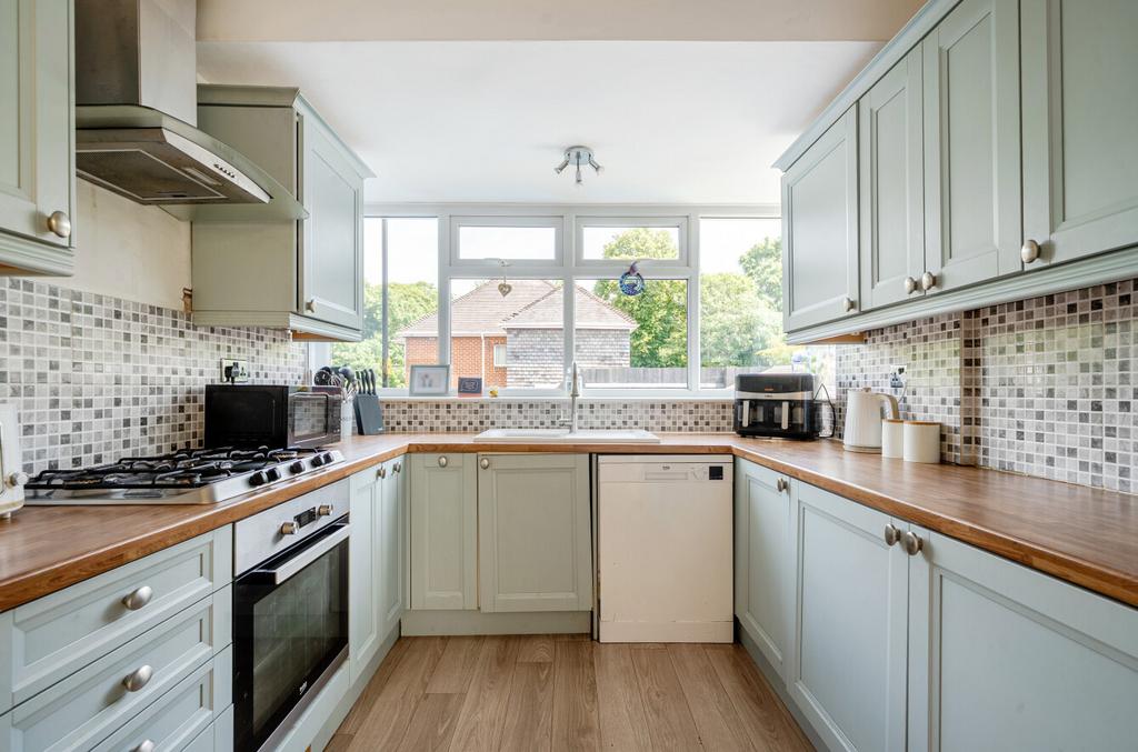 1313197 10 685168...