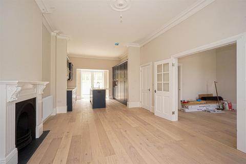 5 bedroom detached house for sale, Fearon Road, Hastings