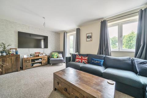 130 Barber Road, Basingstoke, RG22 4EY